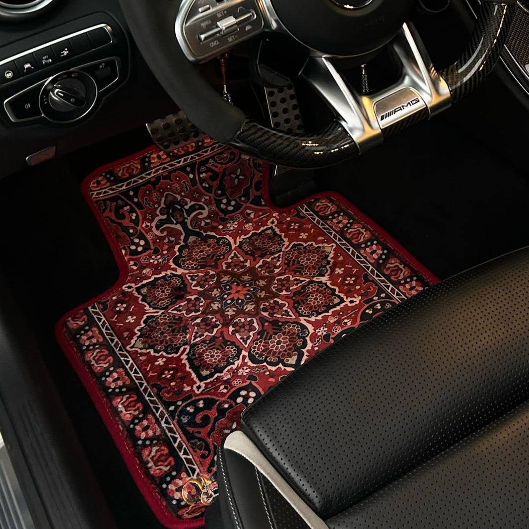 Detail view of Orient Rubin